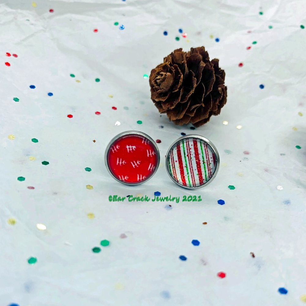 Holiday - Handmade Stud Earrings - Ho Ho Ho - Picture 5 of 6